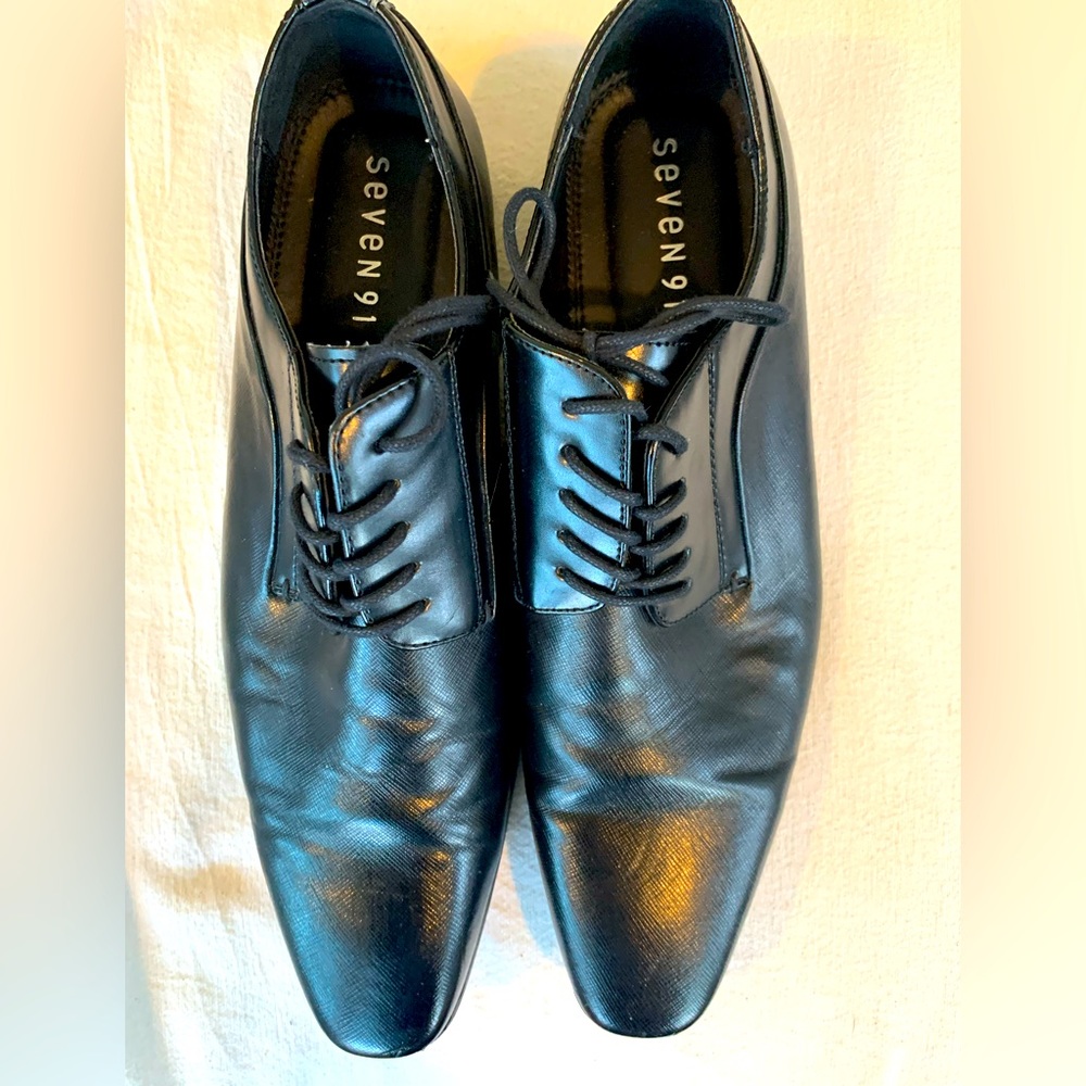 Seven91 size 11 Men’s simple dress shoe